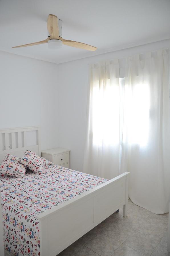 Apartamento 700 Metros De La Playa Playa Flamenca Exterior foto